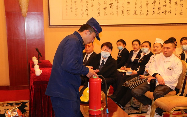 E:\20201130\酒店管理公司投稿（2020.11.27）\IMG_1199.JPG